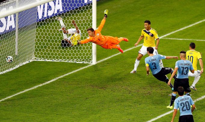 MS 2014, Klolumbie-Uruguay: James Rodriguez - Fernando Muslera