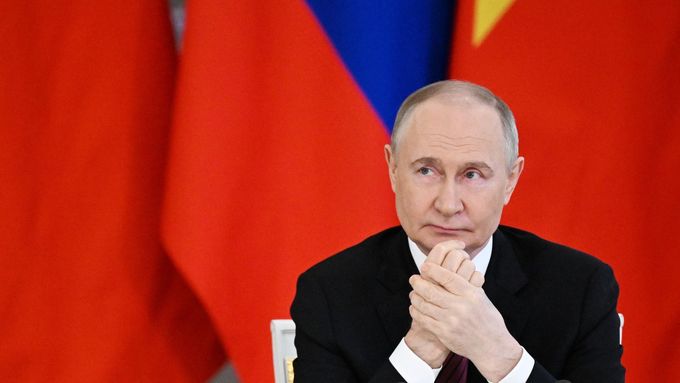 Putin: Navrhujeme bez podmínek jednat v Istanbulu. Zelenskyj: Budu tam, očekávám Putina osobně.