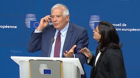 "Co se děje v Bělehradě?" Borrell se ztrapnil před novináři kvůli Ukrajině