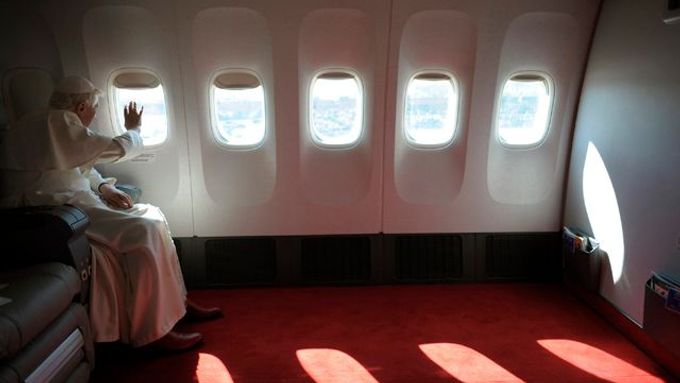 Papež v USA: V Bílém domě, na modlitbě, u dortu