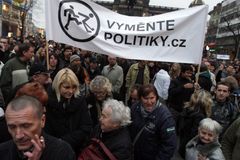 Proti koalici ODS a ČSSD chtějí protestovat tisíce lidí
