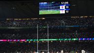 Většina z 82 000 diváků v hledišti Twickenham Stadium držela palce domácí Anglii.