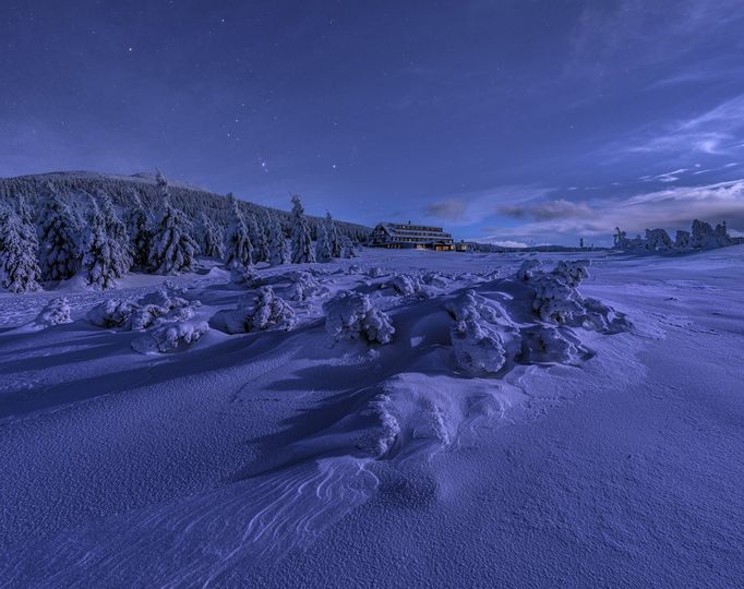 Krajina v Krkonoších. Bližší lokace neuvedena.