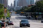 Tesla spustila v texaském Austinu zkušební provoz zhruba desítky robotaxi.