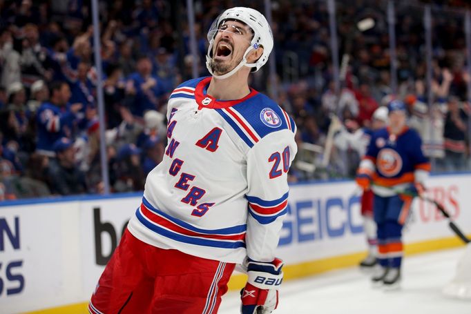 Chris Kreider v dresu Rangers