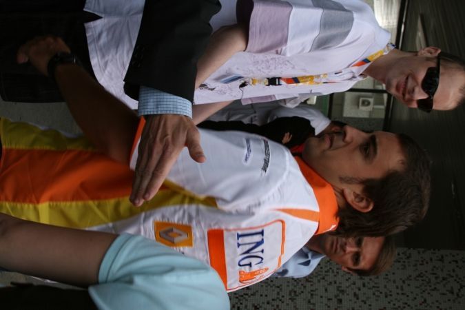 Fernando Alonso v Praze