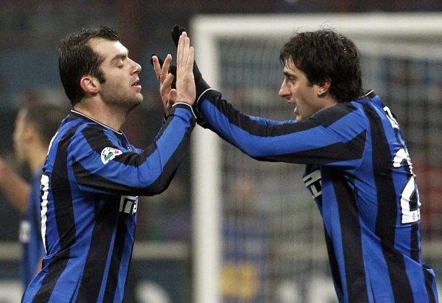 Inter Milán: Panděv a Milito