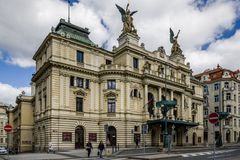Praha opraví Divadlo na Vinohradech, může to stát až skoro tři miliardy korun