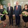 Prezident Miloš Zeman s manželkou Ivanou pozvali na tradiční novoroční oběd premiéra Bohuslava Sobotku s chotí Olgou.