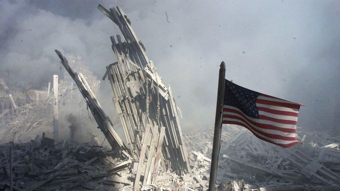 Archivní snímky pojící se k teroristickým útokům v USA 11. září 2001.