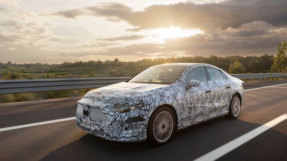 Úsporný tak, až se nechce věřit. Mercedes CLA dorazí na jaře, má mít dostupnou cenu