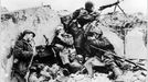 STALINGRAD RED TRENCH Russian soldiers entrenched Date: 1942-43 Source: Photograph by Max Alpert MELEDIN COLLECTION