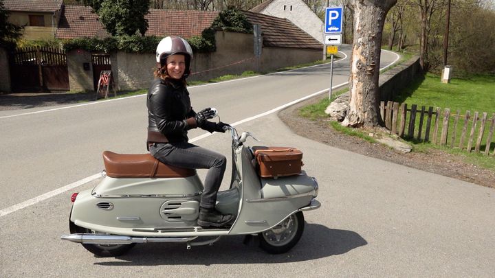 Ze hřbetu prasete je svět krásnější. Projeli jsme parádně zrenovovanou Čezetu 175/501; Zdroj foto: Aktuálně.cz