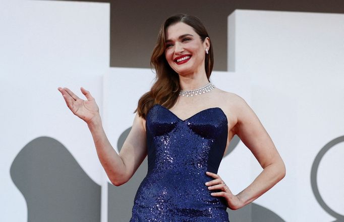 Herečka Rachel Weisz na benátské premiéře filmu Queer.