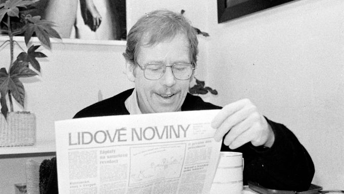 Lidové noviny si četl v lednu 1990 i čerstvě zvolený prezident Václav Havel.