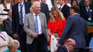 Richard Branson s manželkou Holly v hledišti semifinále Wimbledonu 2019