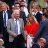 Richard Branson s manželkou Holly v hledišti semifinále Wimbledonu 2019