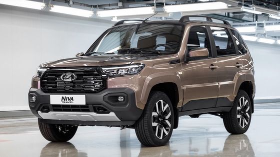 Ruský trh s auty padá, ani Lady nikdo nechce. AvtoVAZ proto plánuje "revoluční" změnu