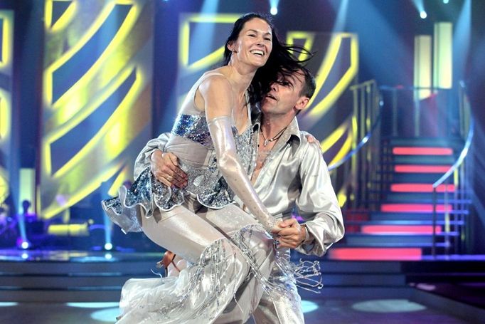 Šárka Kašpárková v taneční soutěži StarDance 2013.