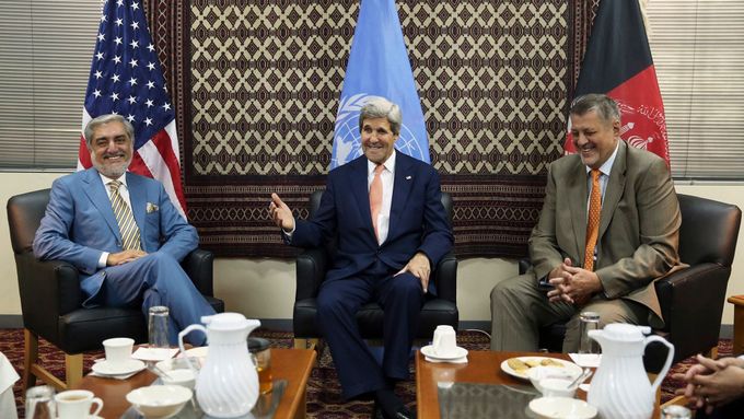 Dohodu pomohl dojednat americký ministr zahraničí John Kerry.