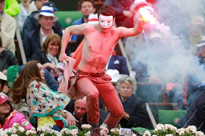 Protestující na French Open 2013