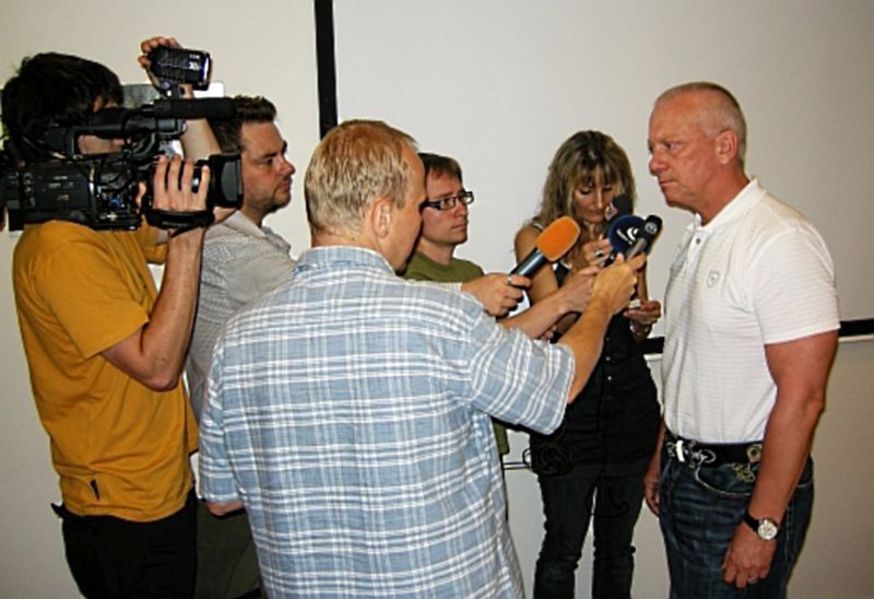 Pavel Kouda - novináři