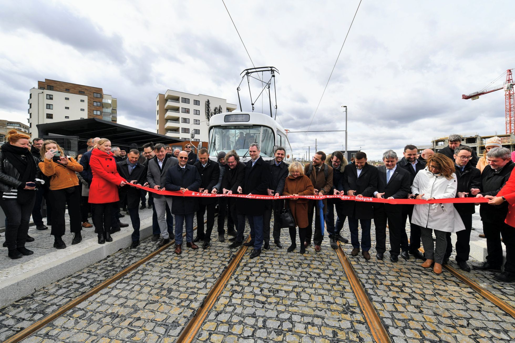 Holyně, tram
