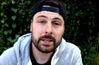 Zemřel youtuber, který točil o rakovině. Jeho boj s nemocí sledovaly statisíce lidí