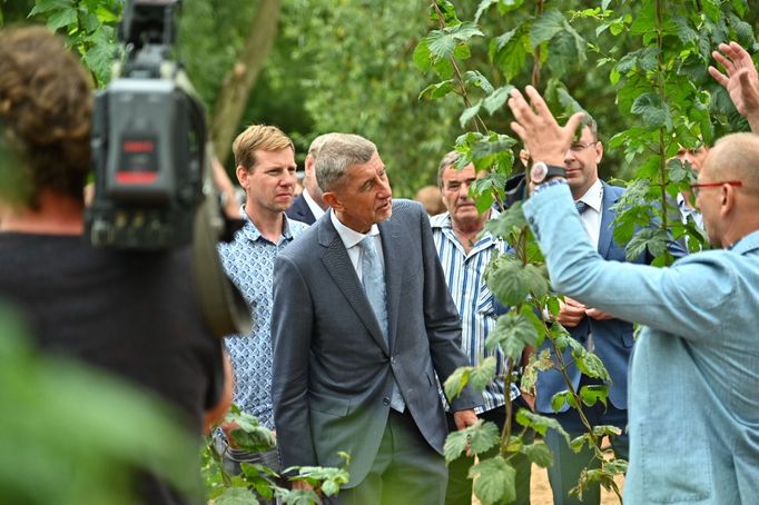 Premiér Andrej Babiš navštívil rodinnou firmu Lupofyt v Chrášťanech.