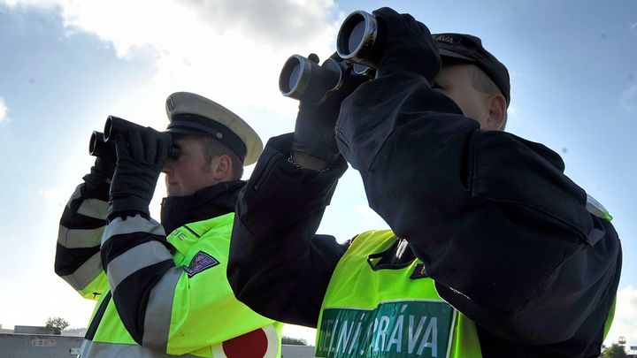 Celníci našli v polích u Lanžhota čtyři běžence. Ptali se, jestli jsou v Německu