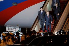 Putin v Číně podepsal miliardové obchody, nabízí plyn