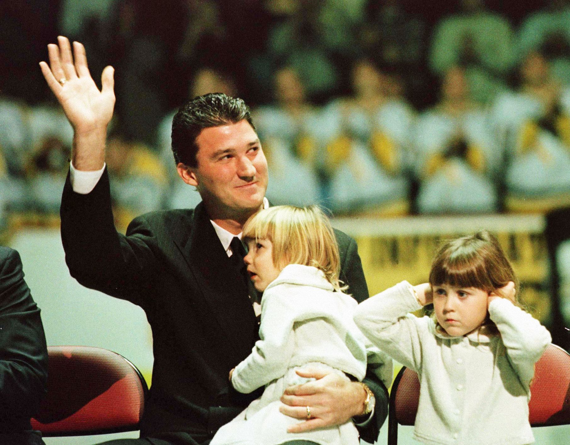 Jednorázové užití / Fotogalerie / Příběh geniální ikony NHL. Před 15 lety hokejista Mario Lemieux ukončil svou kariéru