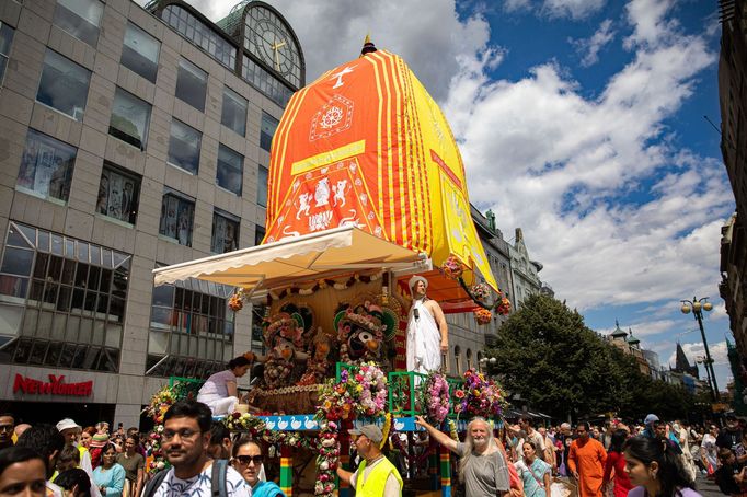 Indický festival vozů Rathayatra hnutí Hare Krišna.