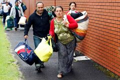 ČR zlepší podmínky azylantů a zpřísní postihy cizinců