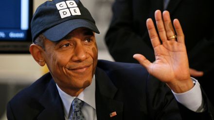 Obama tanečník i zabiják hmyzu. Deset (ne)obyčejných chvil končícího prezidenta USA