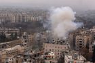 Spojené státy se s Ruskem údajně dohodly na bezpečném odchodu rebelů z Aleppa. Moskva dohodu popírá