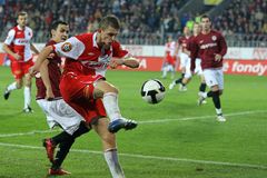 FOTBAL ŽIVĚ: V derby pražských "S" bojuje Sparta o čelo ligy