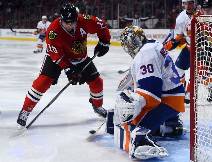 NHL: New York Islanders at Chicago Blackhawks (Michal Neuvirth)