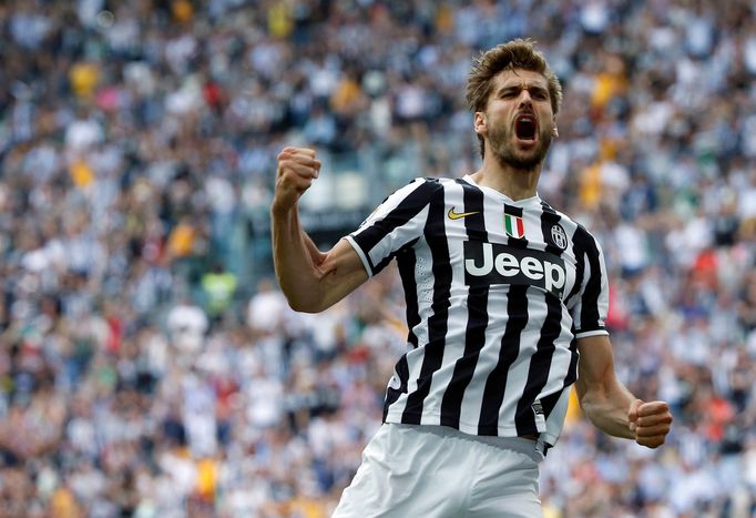 Juventus' Fernando Llorente celebrates after scoring a goal against Cagliari during their Italian Serie A soccer match at Juventus stadium in Turin