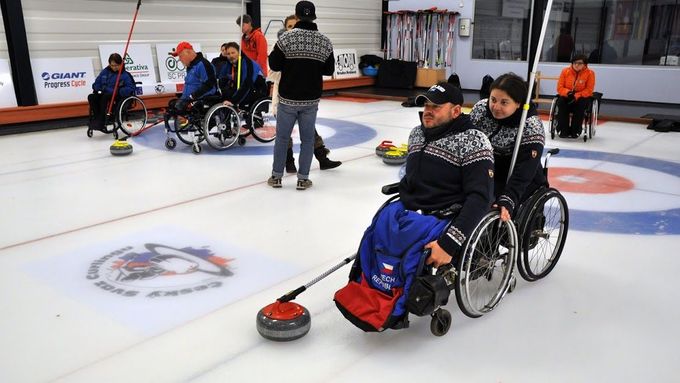 Radek Musílek by v reprezentačních barvách rád viděl nové tváře curlingu vozíčkářů.