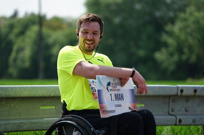 Zbyněk Sýkora zajel nejdelší vzdálenost mezi vozíčkáři na Bratislavské trase celosvětového běhu Wings for Life World Run.