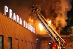 Lékaři: Všechny oběti požáru na Florenci se udusily