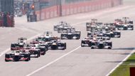 Takto začínalo velké drama nejrychlejšího závodu formule 1 v italské Monze.