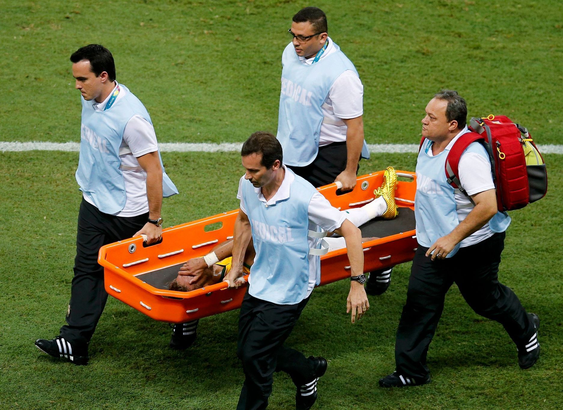 MS 2014, Brazílie-Kolumbie: zraněný Neymar