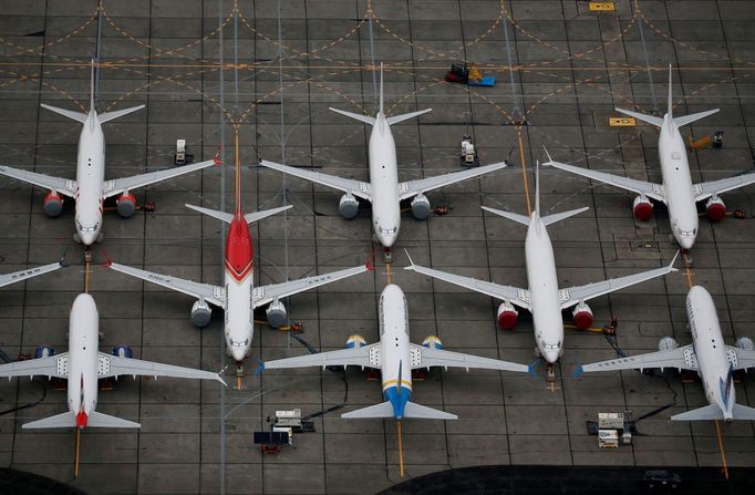 Letadla Boeing 737 MAX zaparkovaná na mezinárodním letišti Grant County na severu amerického města Moses Lake.