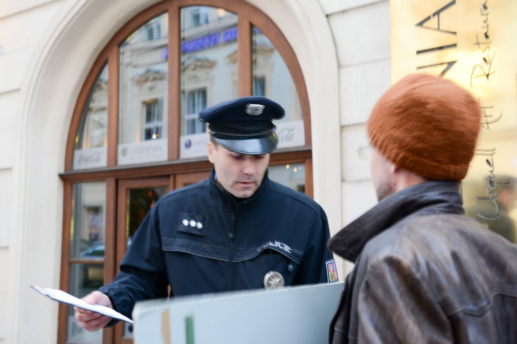 Zřiďte ministerstvo pro lidská práva