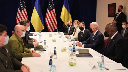 Byl Bidenův projev ukázkou síly, nebo chybným krokem? Hostem DVTV je Lubomír Zaorálek