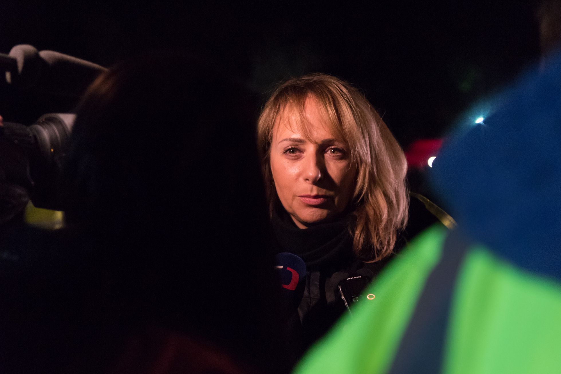 Praha společně se záchranáři v noci na neděli cvičili stavbu protipovodňových zdí