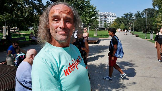 Pedagog, sociolog a  dramatik Zdeněk Papoušek. A zároveň po sobotních volbách už také dvojnásobný senátor, který kraloval ve volbách v obvodu Brno - město.