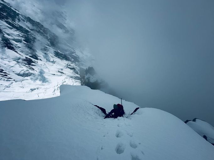 Ondřej Hlásný při výstupu do druhého výškového tábora